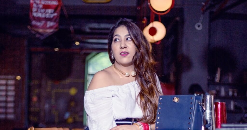 OOTD – Zip Into Summer | Curvy Style Guide | The Shopaholic Diaries