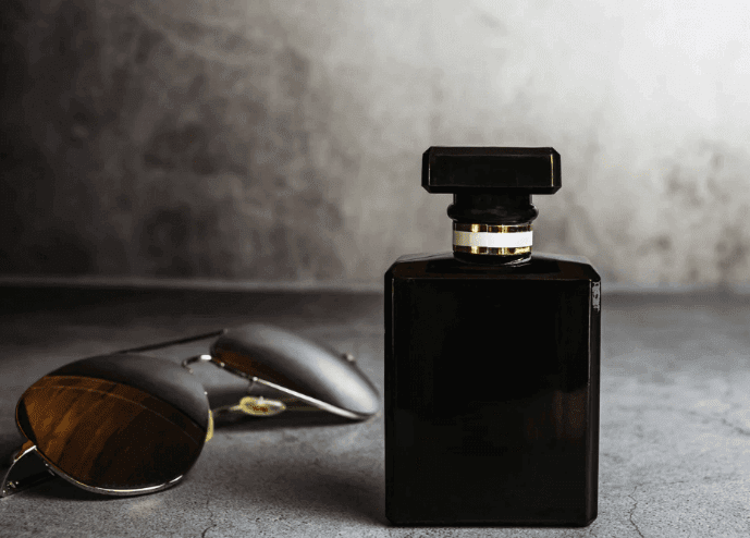 Men’s Perfume: An Exuberant Bond Between Masculinity and Olfactory Artistry